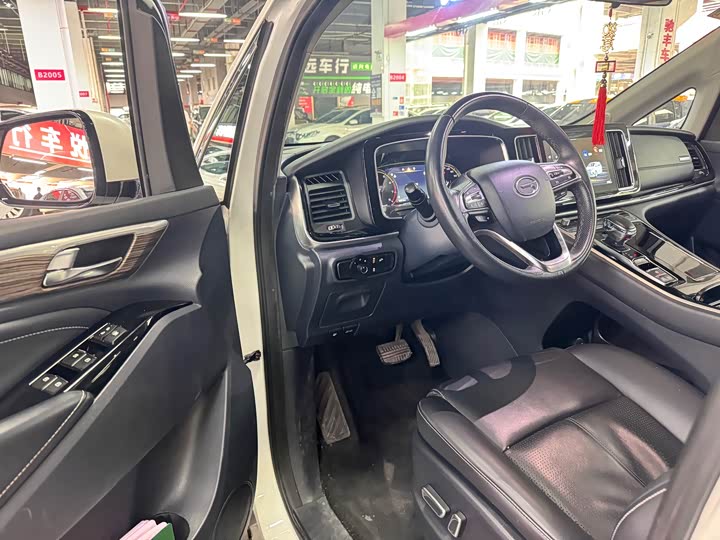 Фото 9 - GAC Trumpchi M8