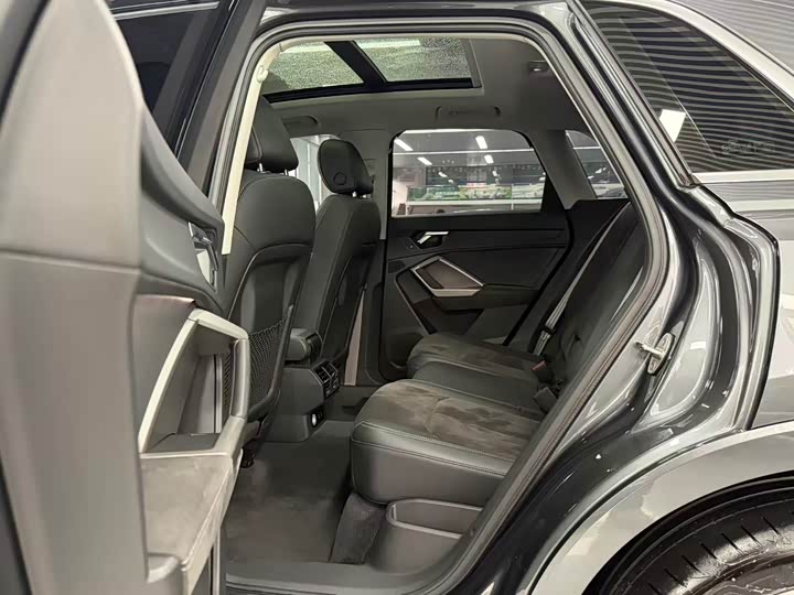 Фото 6 - Audi Q3