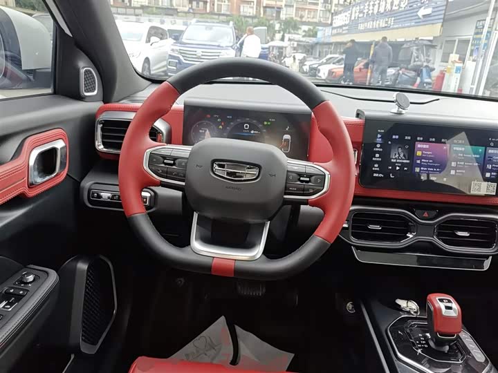 Фото 11 - Geely Icon