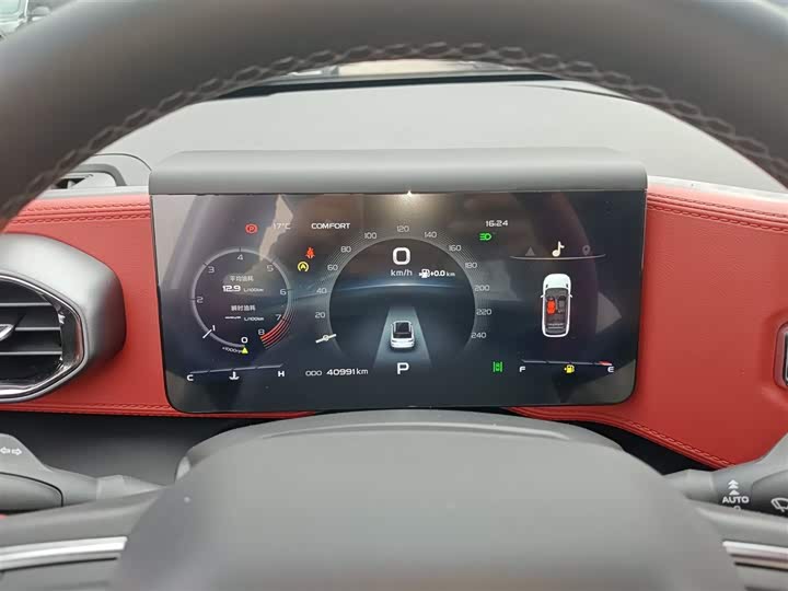 Фото 12 - Geely Icon