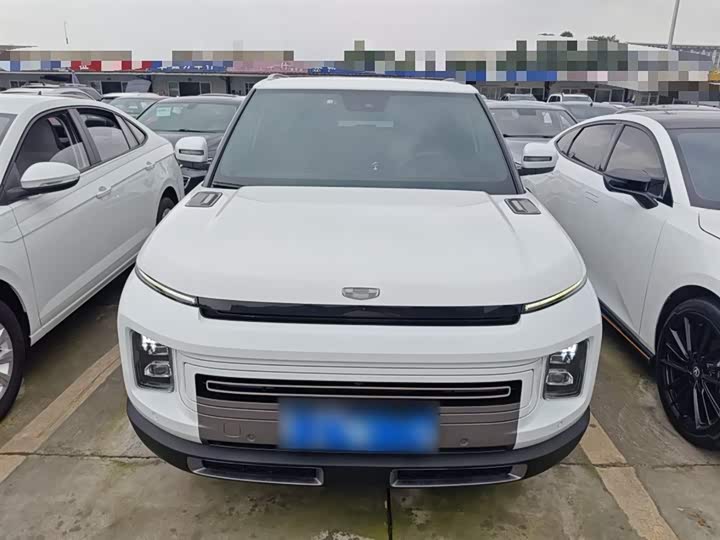 Фото 3 - Geely Icon