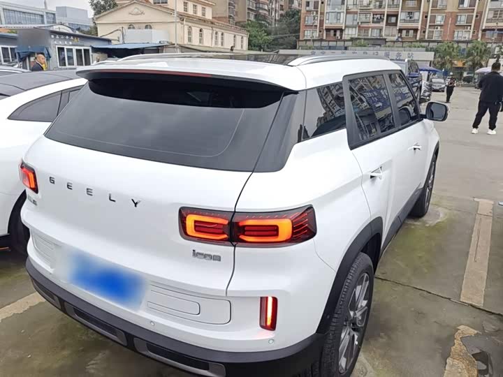 Фото 7 - Geely Icon