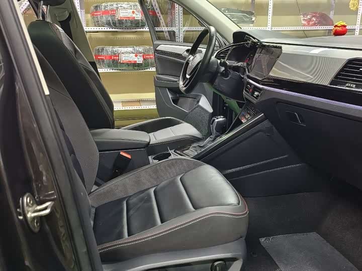 Фото 10 - Volkswagen Tayron