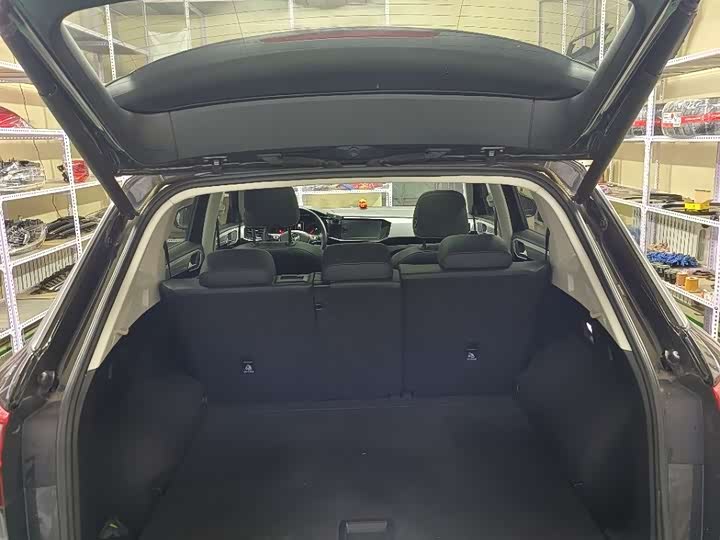 Фото 19 - Volkswagen Tayron