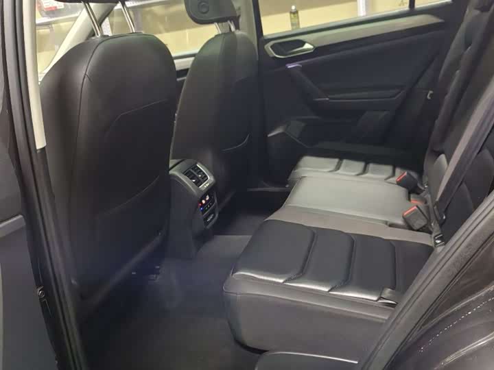 Фото 8 - Volkswagen Tayron