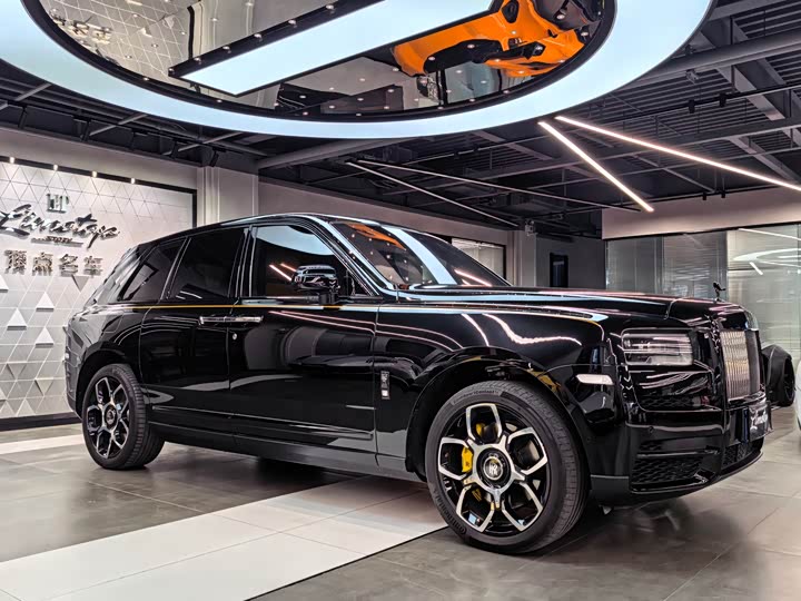 Фото 3 - Rolls-Royce Cullinan