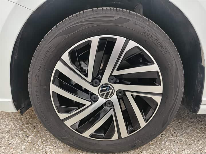 Фото 7 - Volkswagen Lavida