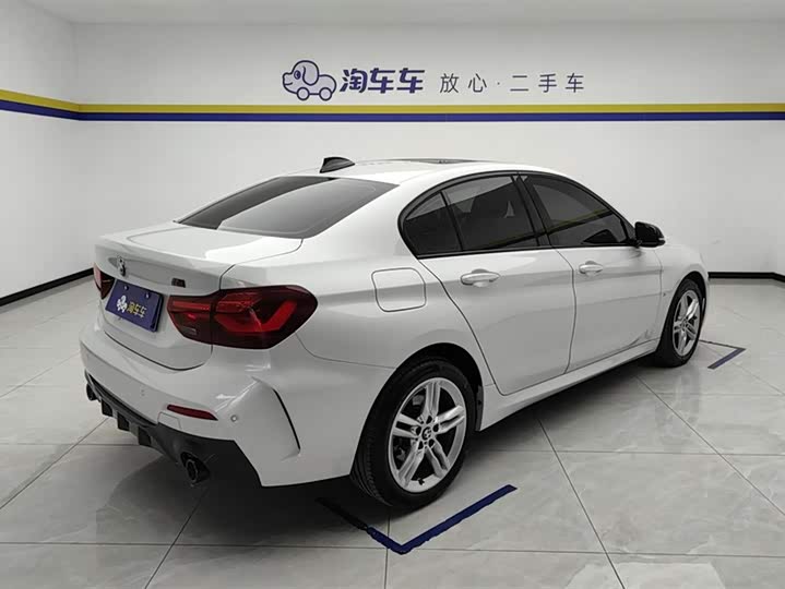 Фото 3 - BMW 1 Series