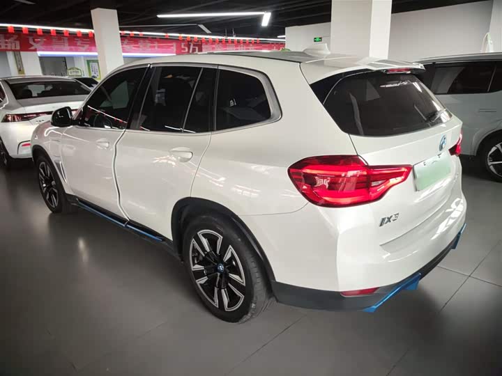 Фото 5 - BMW iX3