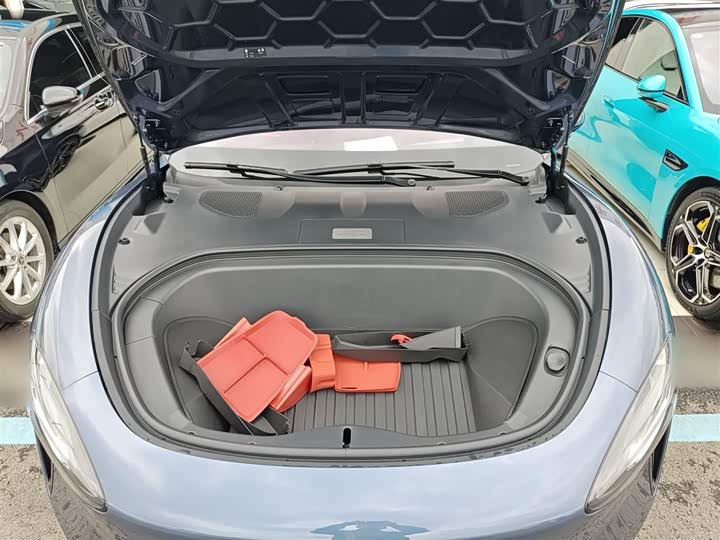 Фото 10 - Xiaomi SU7