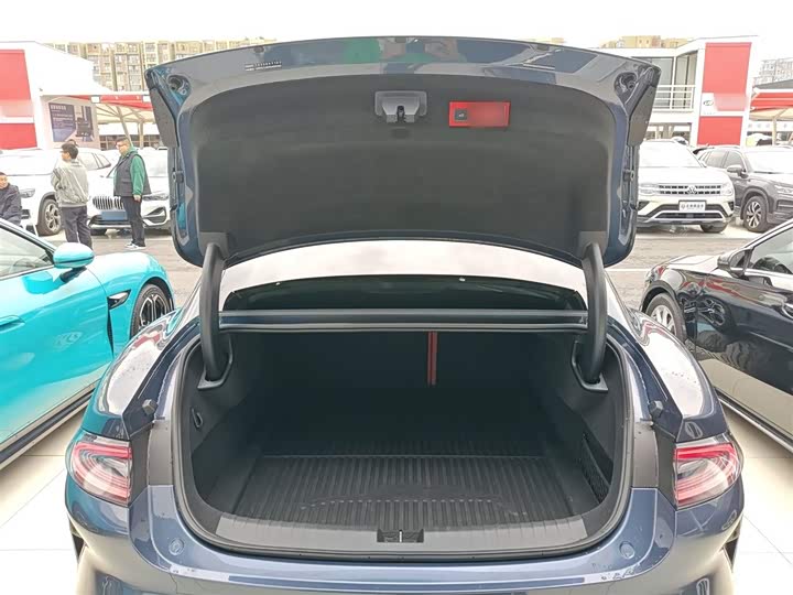 Фото 9 - Xiaomi SU7