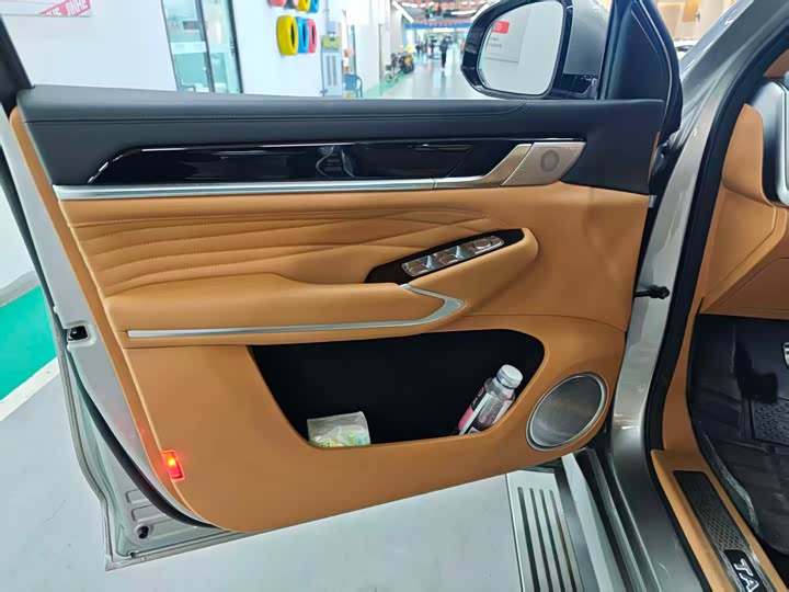 Фото 8 - Tank 500