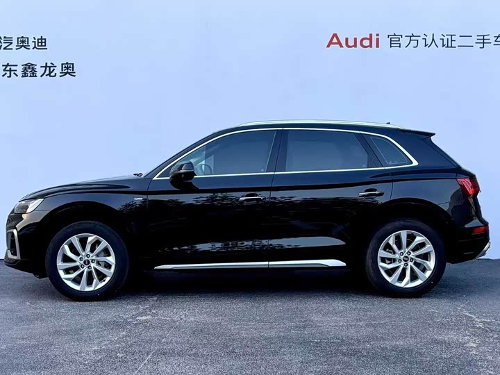 Фото 5 - Audi Q5L
