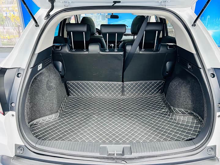 Фото 21 - Honda Vezel