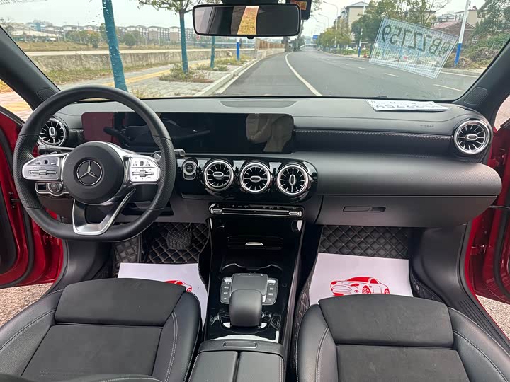 Фото 11 - Mercedes-Benz A-Class