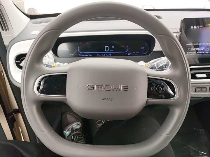 Фото 11 - Geely Galaxy Panda Mini