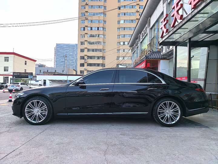Фото 3 - Mercedes-Benz S-Class