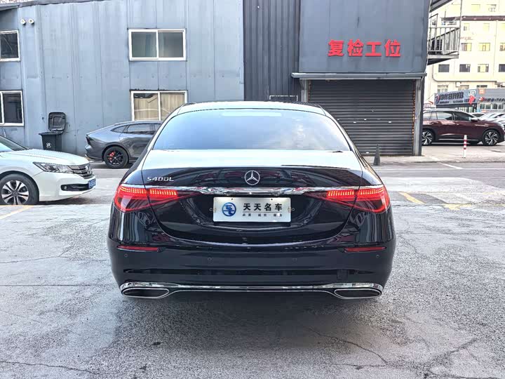 Фото 4 - Mercedes-Benz S-Class