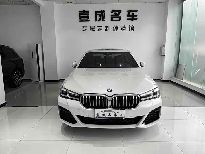 Фото 2 - BMW 5 Series