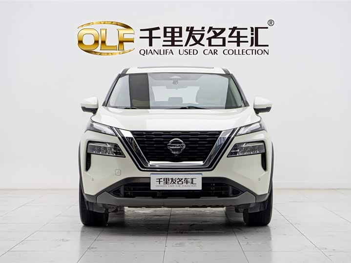 Фото 2 - Nissan X-Trail