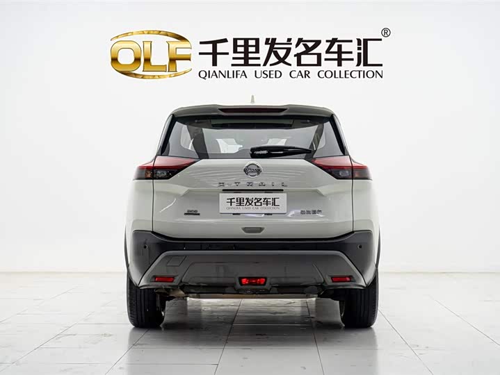 Фото 6 - Nissan X-Trail