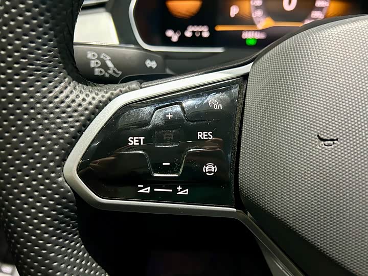 Фото 11 - Volkswagen Magotan