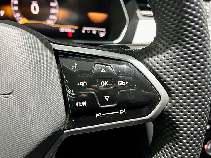 Фото 12 - Volkswagen Magotan