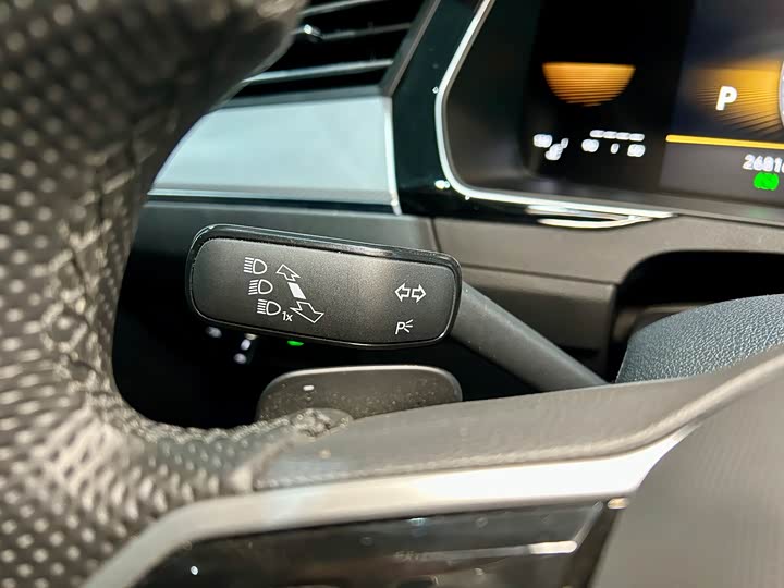 Фото 13 - Volkswagen Magotan