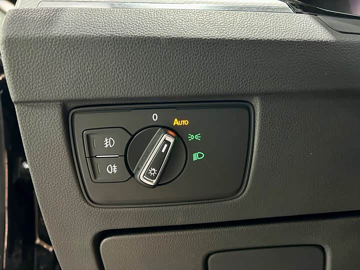 Фото 19 - Volkswagen Magotan