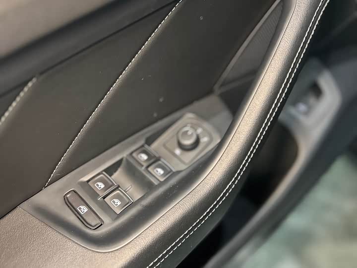 Фото 23 - Volkswagen Magotan