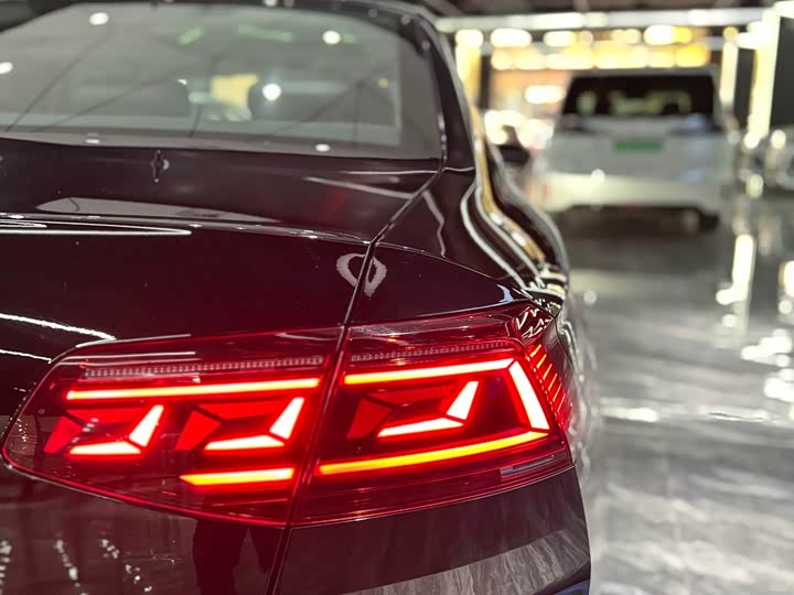 Фото 34 - Volkswagen Magotan