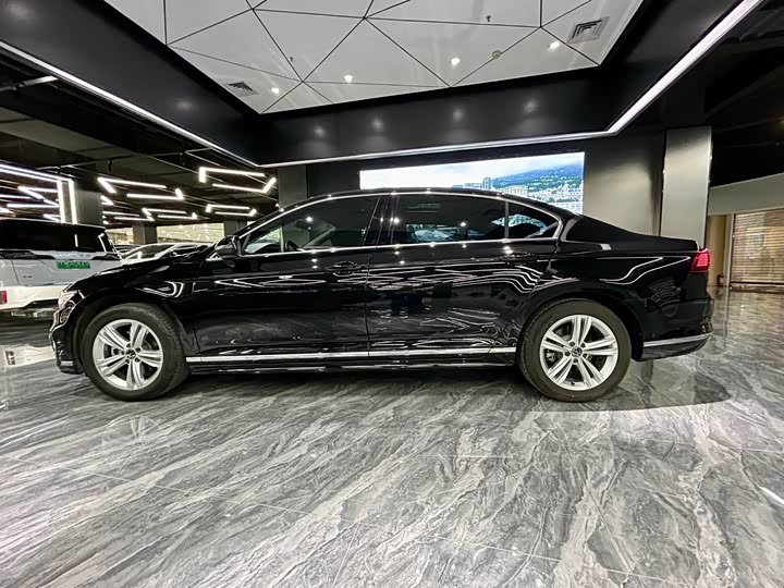 Фото 8 - Volkswagen Magotan