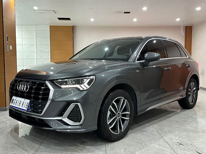 Фото 1 - Audi Q3