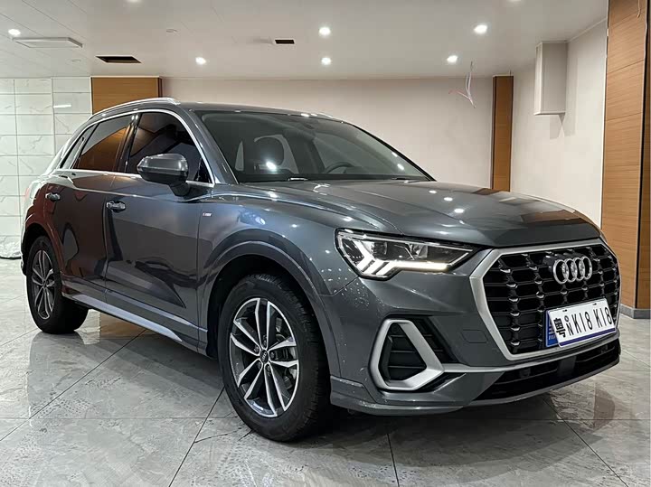 Фото 3 - Audi Q3