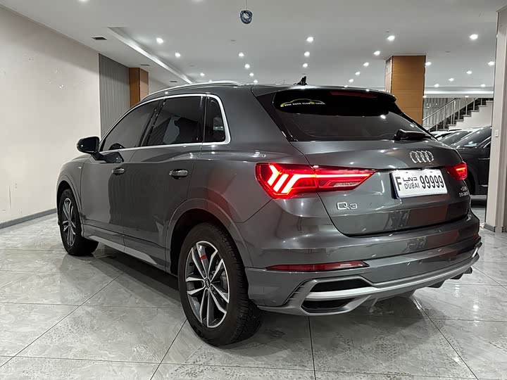 Фото 6 - Audi Q3