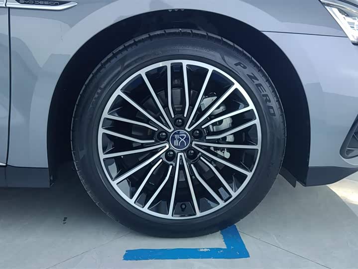 Фото 6 - BYD Han