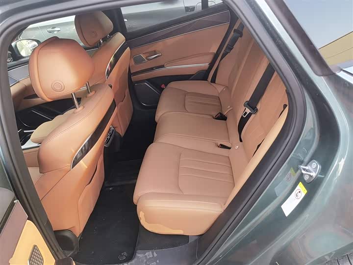 Фото 14 - BYD Han L