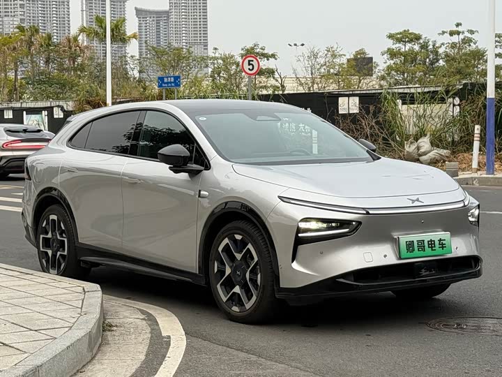 Фото 3 - XPeng G7