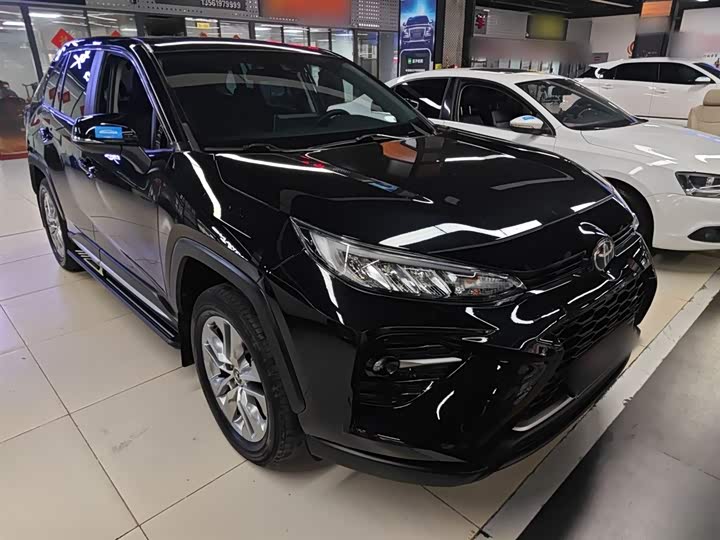 Фото 4 - Toyota Wildlander