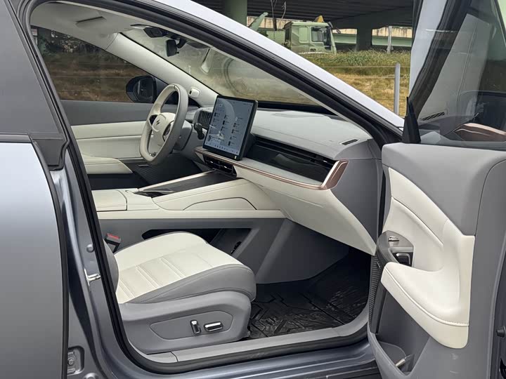 Фото 11 - Dongfeng Yipai eπ 007