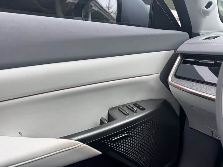 Фото 18 - Dongfeng Yipai eπ 007