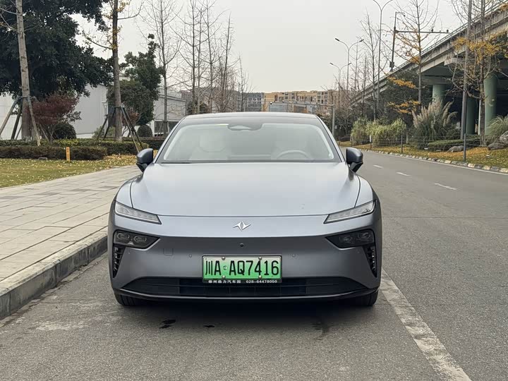 Фото 2 - Dongfeng Yipai eπ 007