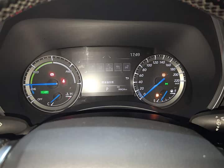 Фото 12 - Toyota Crown Kluger