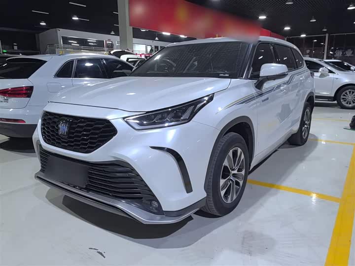 Фото 2 - Toyota Crown Kluger