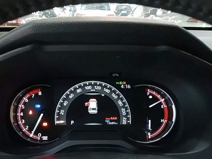 Фото 5 - Toyota RAV4