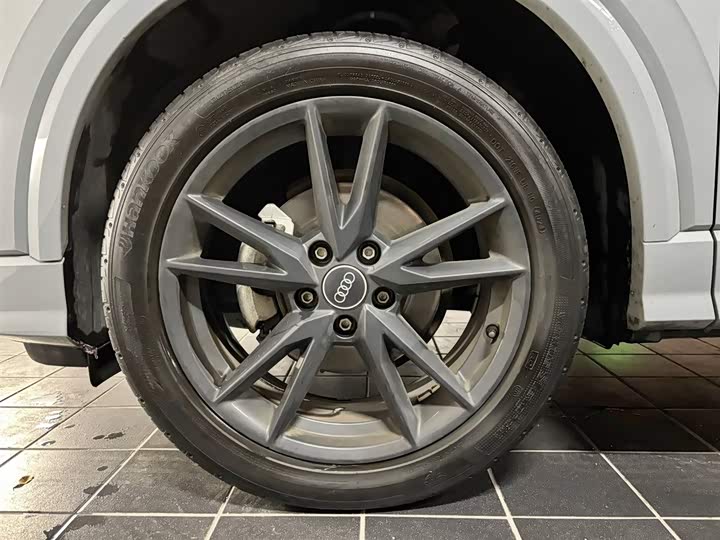 Фото 12 - Audi Q2L