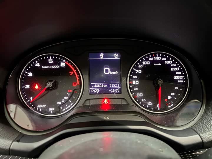 Фото 6 - Audi Q2L