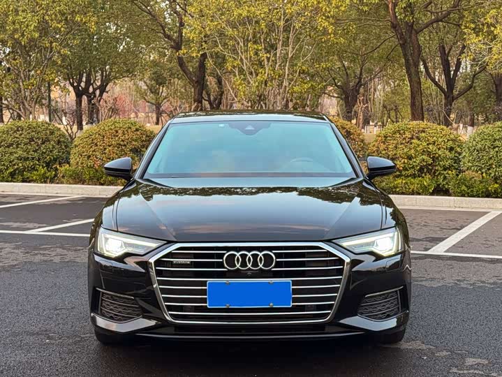 Фото 2 - Audi A6L