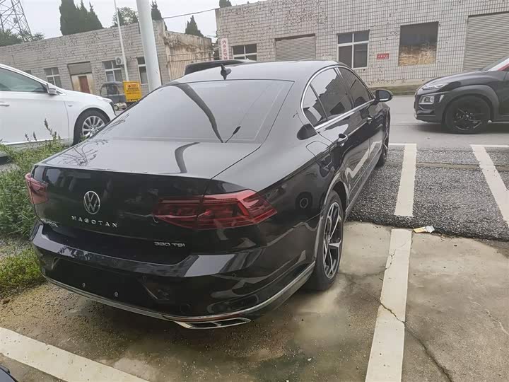 Фото 11 - Volkswagen Magotan