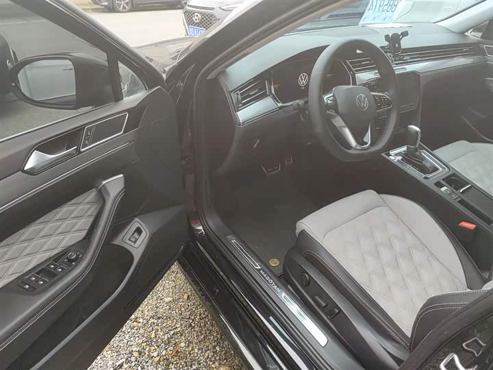 Фото 15 - Volkswagen Magotan